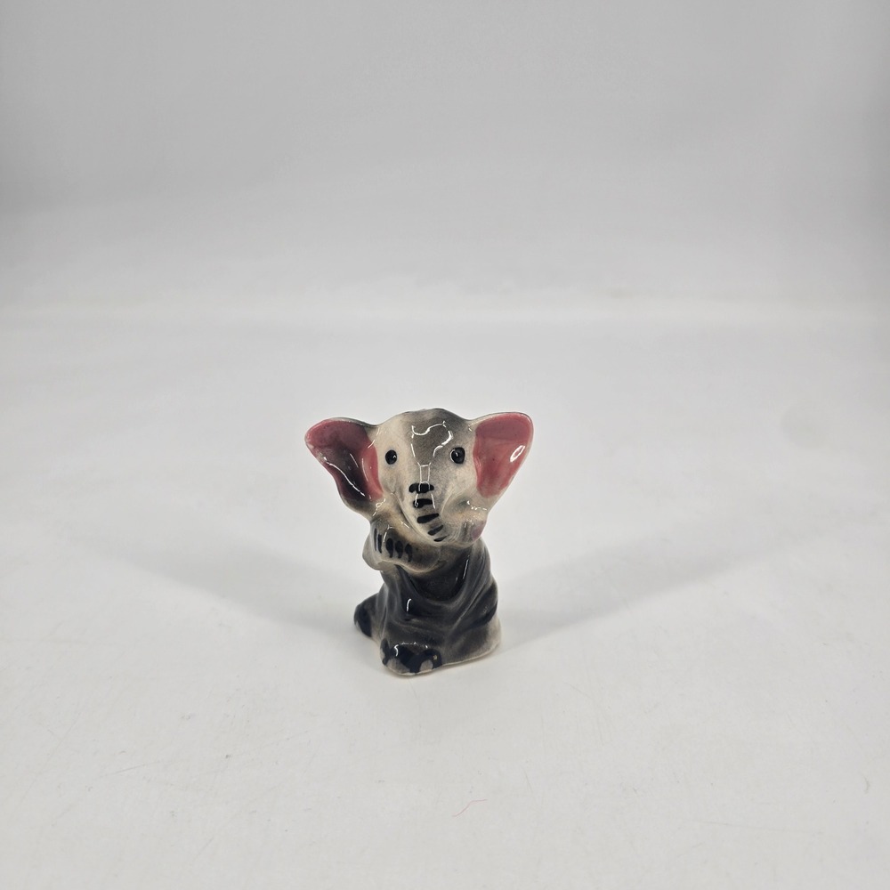 Vintage Ceramic Elephant Pepper Shaker Gray Pink Figurine Japan 2.75"
